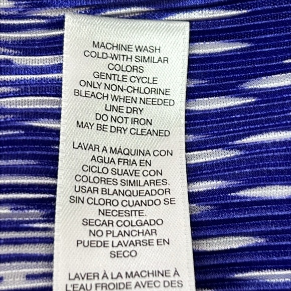 Chico’s Women’s IKAT Pleated Maxi Dress Size 2 (US 12) Blue & White Like New - Picture 9 of 11